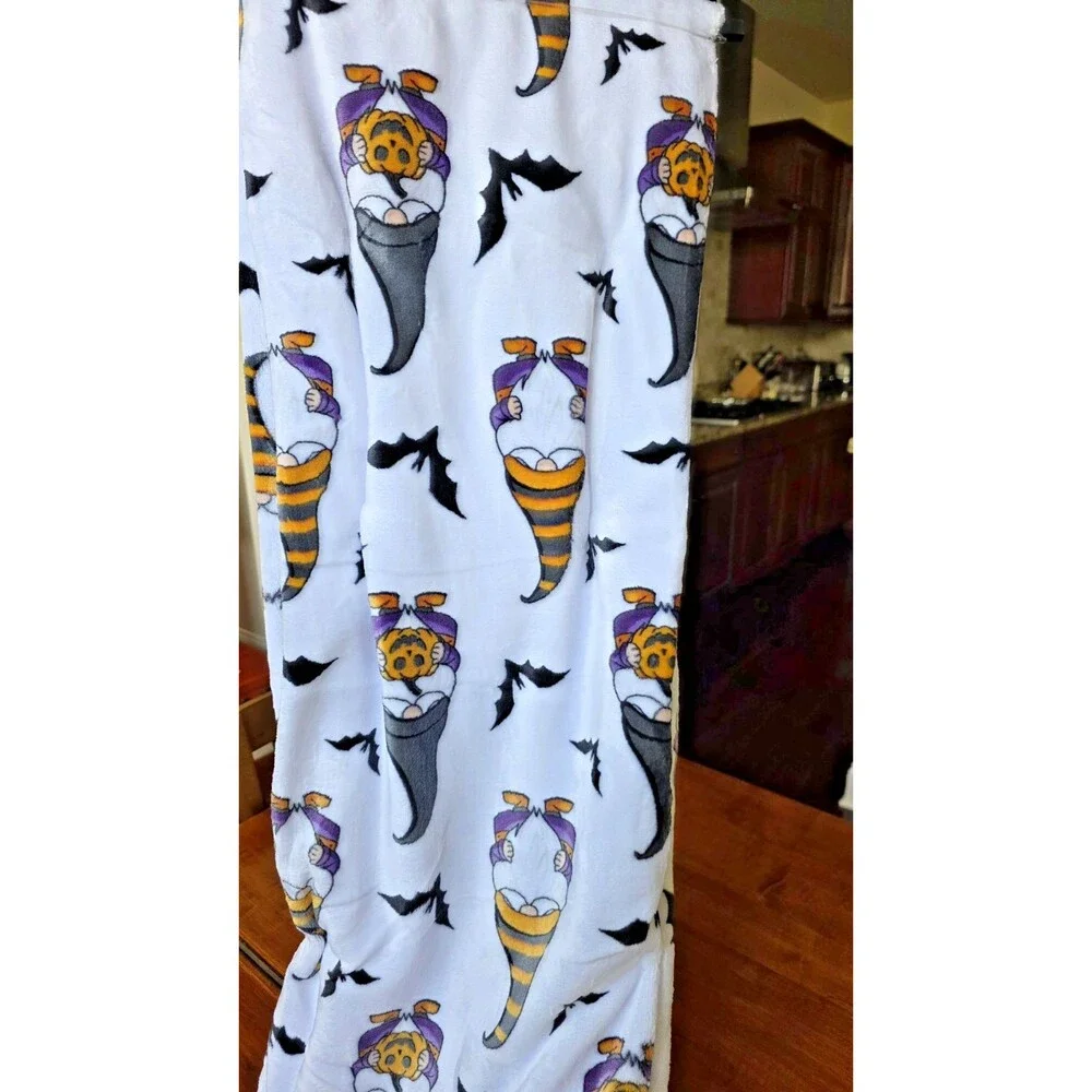 Halloween Oversized Plush Throw Blanket Gnomes, Pumpkins , Bats 50